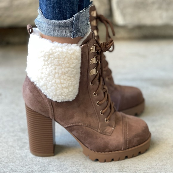 Tan Sherpa lace up chunky lug sole booties - Picture 5 of 5